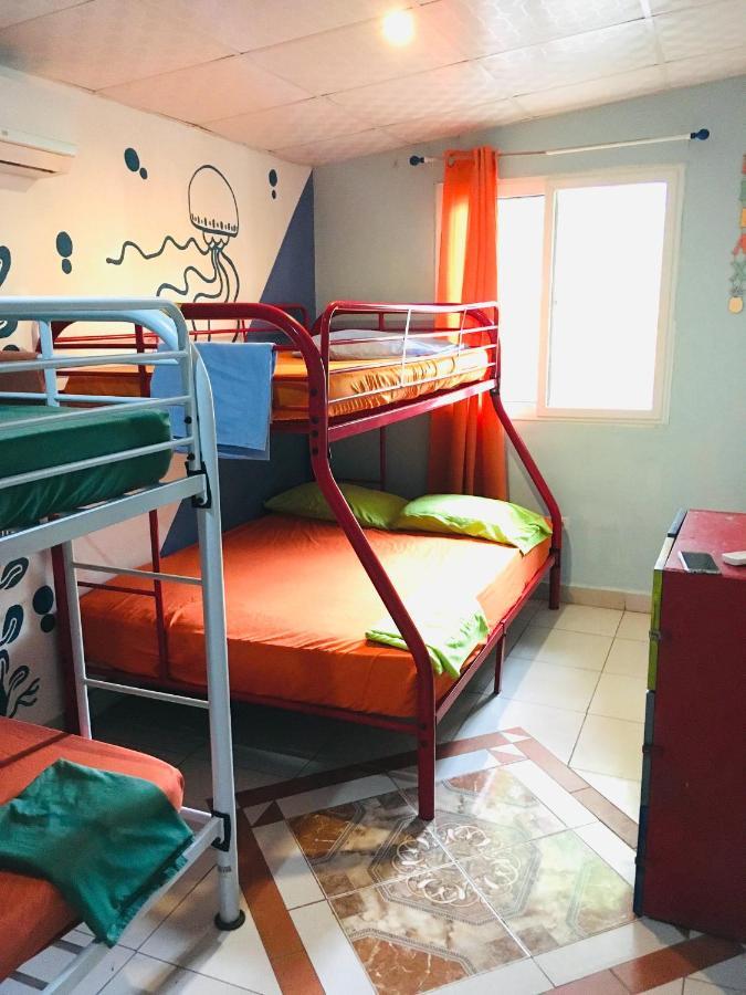 Taca Tucan Hostel Playa Blanca  Exterior photo
